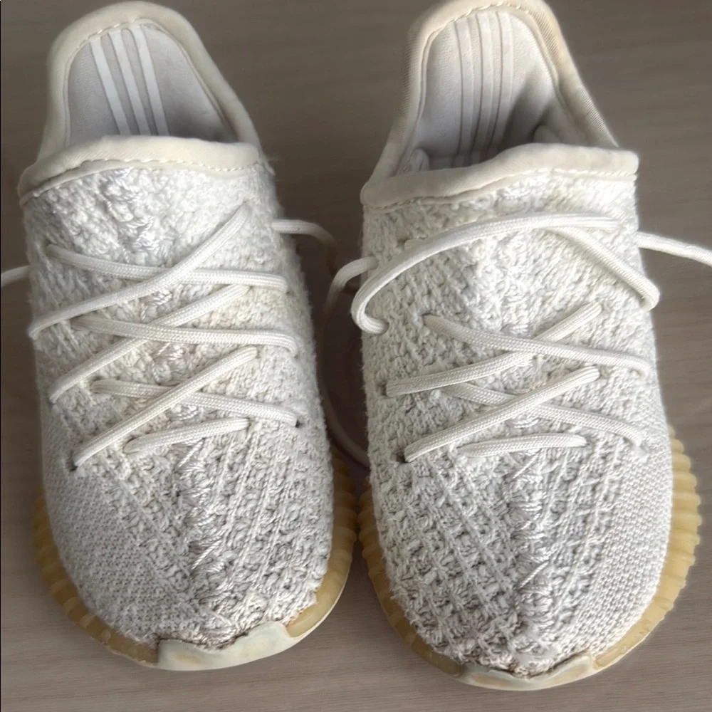 White Sneakers size 6k - Picture 2 of 10